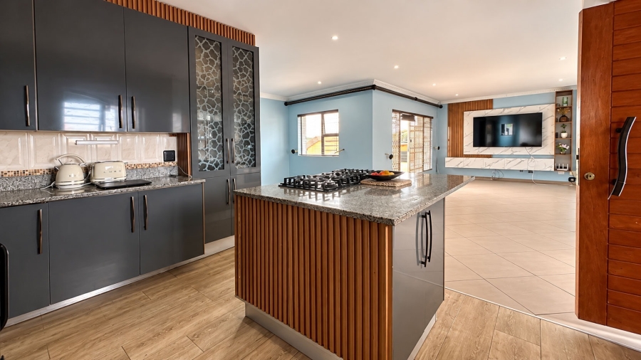 3 Bedroom Property for Sale in Bluewater Bay Eastern Cape